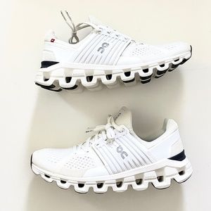 On Cloudswift Running Shoe Sneakers white sz 9